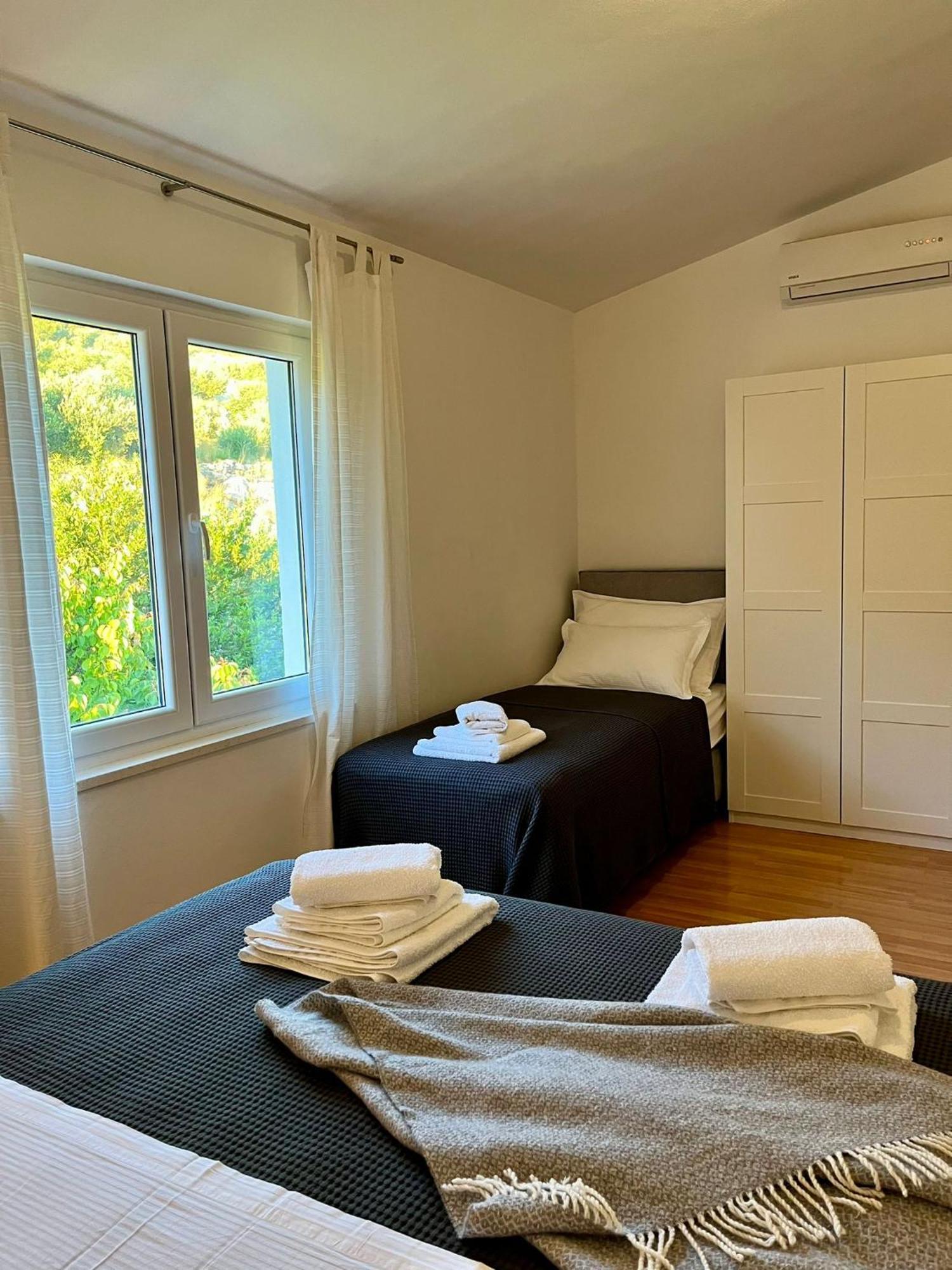 Apartments Curnic Jesenice  Dış mekan fotoğraf